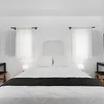 Blue Rock Villa Piso Livadi