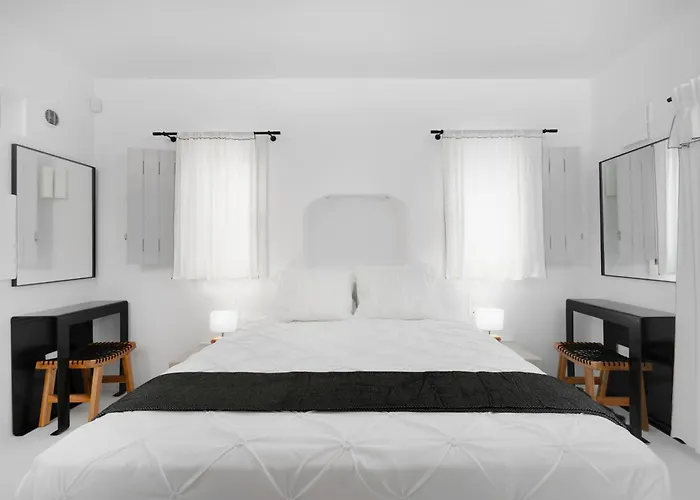 Blue Rock Villa Piso Livadi