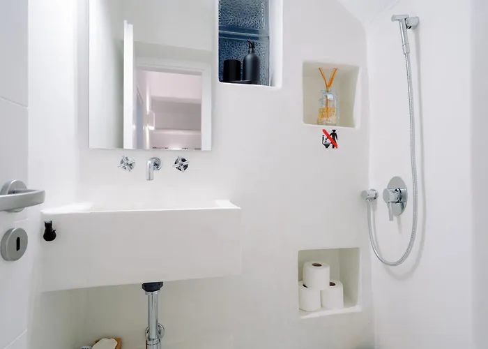 Blue Rock * Piso Livadi