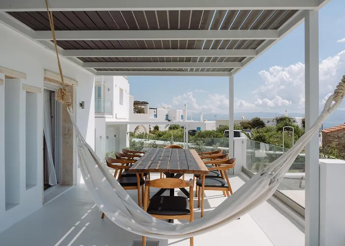 Blue Rock Villa Piso Livadi