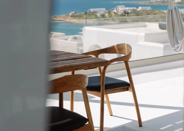 Blue Rock * Piso Livadi