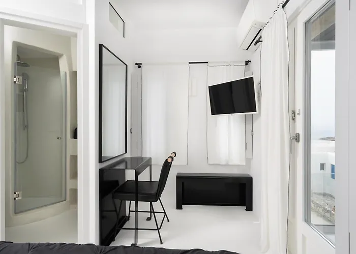 Blue Rock Villa Piso Livadi