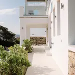 Blue Rock * Piso Livadi
