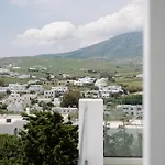 Blue Rock Villa Piso Livadi