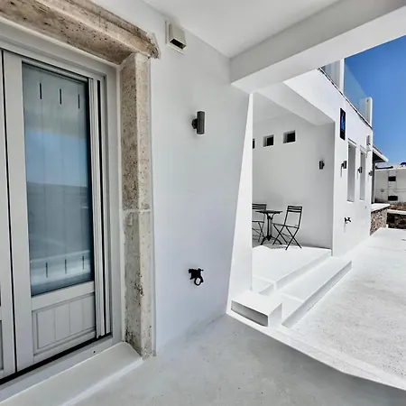 Blue Rock Villa Piso Livadi