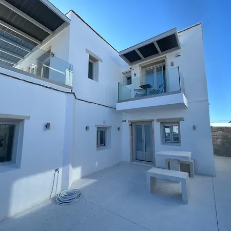 Blue Rock * Piso Livadi