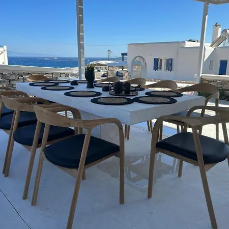 Blue Rock Villa Piso Livadi