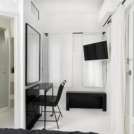 Blue Rock Villa Piso Livadi