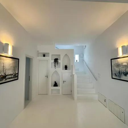Blue Rock Villa *